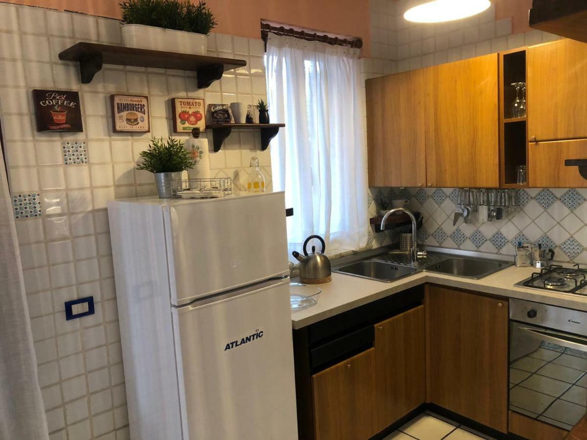 Chloe'S Apartment Acireale Bagian luar foto
